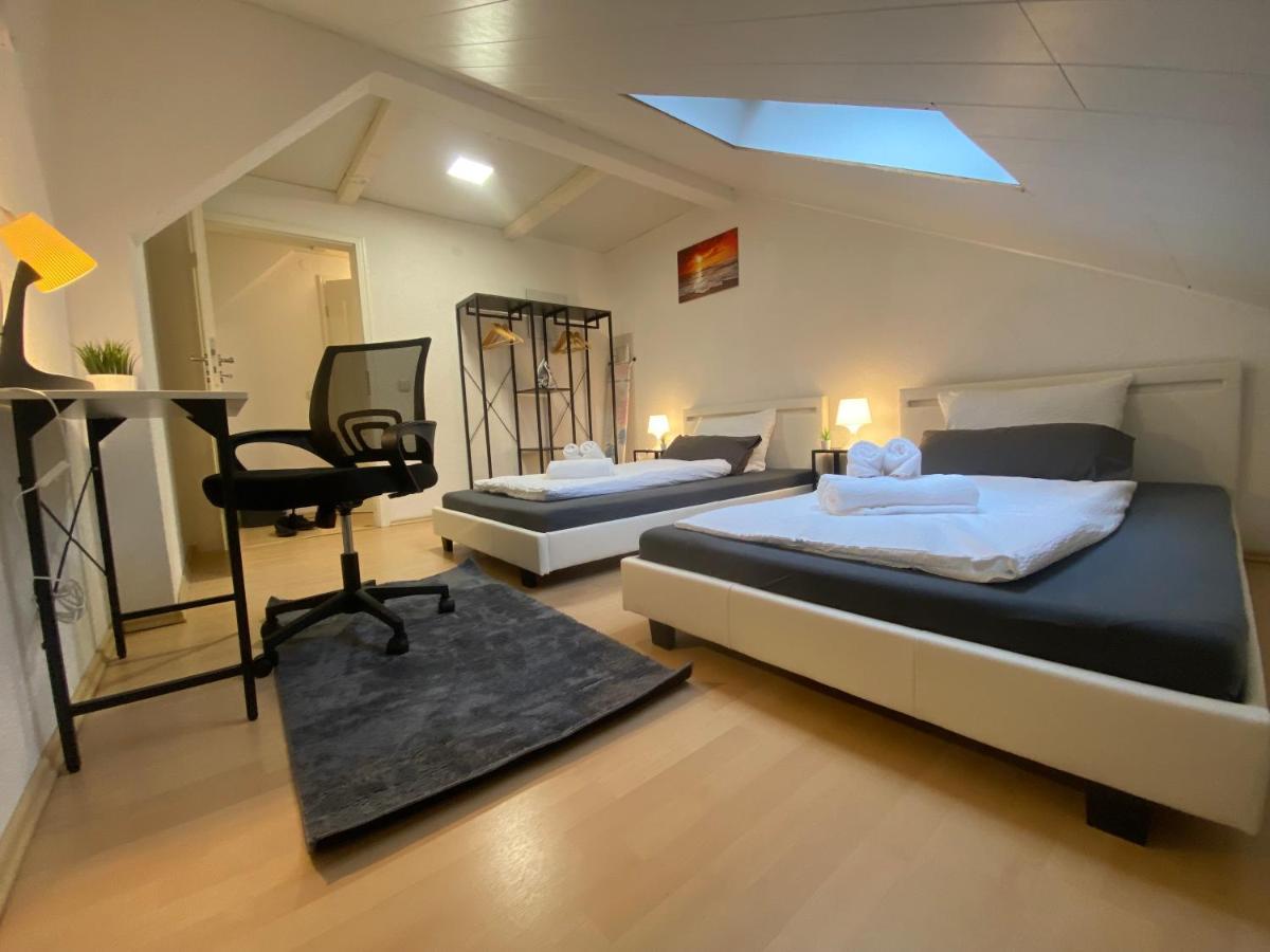 Deluxe Business Suite Mit Netflix Premium & Parkplatz, Zentral Zu Audi & Schwarz Gruppe With 2 Bedrooms バート・フリードリヒスハル エクステリア 写真