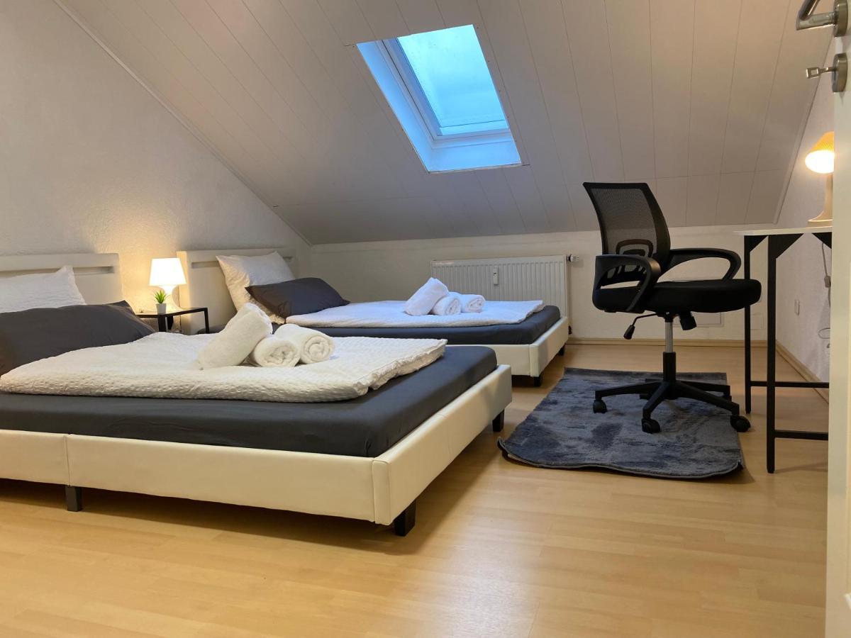 Deluxe Business Suite Mit Netflix Premium & Parkplatz, Zentral Zu Audi & Schwarz Gruppe With 2 Bedrooms バート・フリードリヒスハル エクステリア 写真