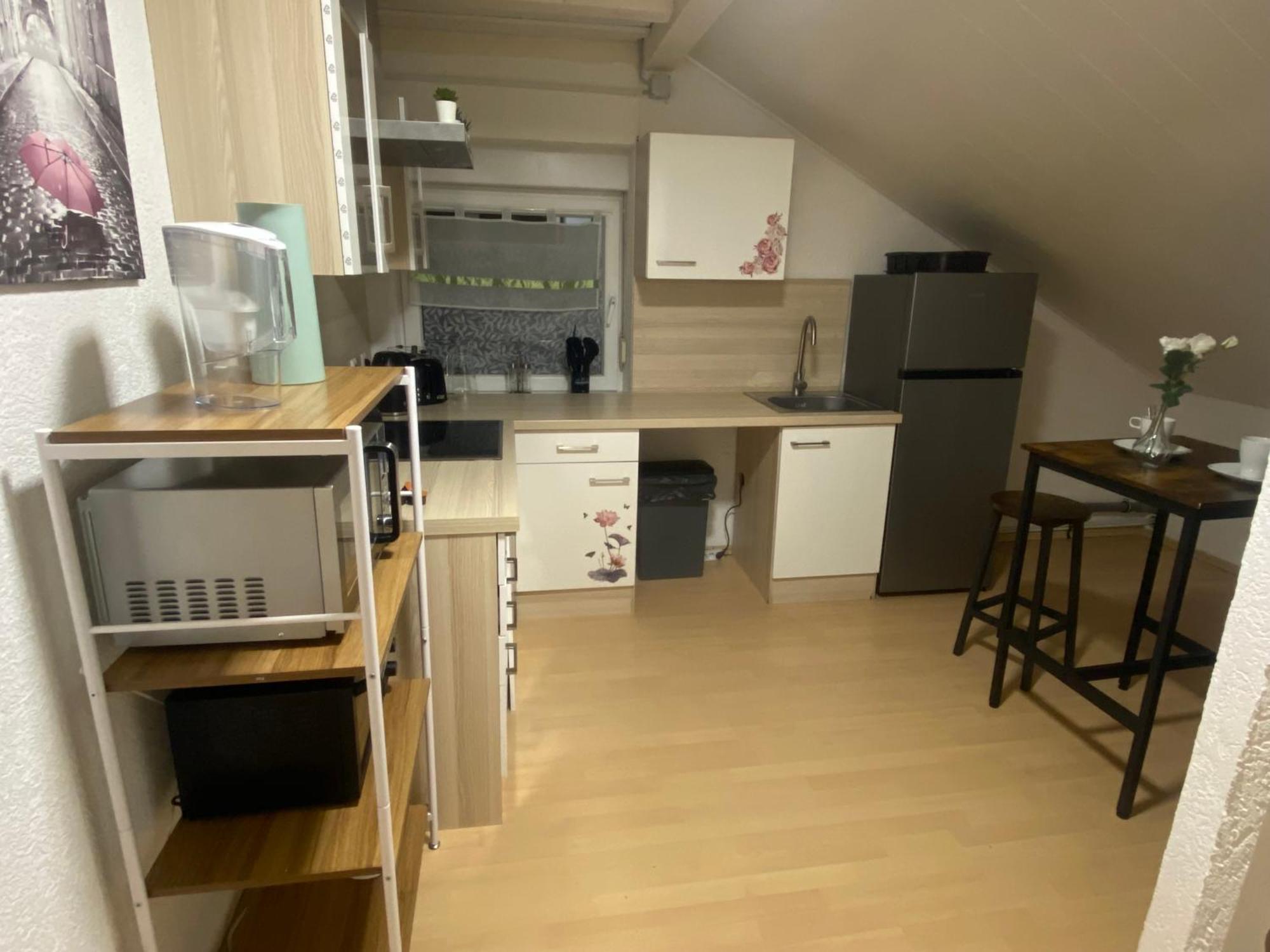 Deluxe Business Suite Mit Netflix Premium & Parkplatz, Zentral Zu Audi & Schwarz Gruppe With 2 Bedrooms バート・フリードリヒスハル エクステリア 写真