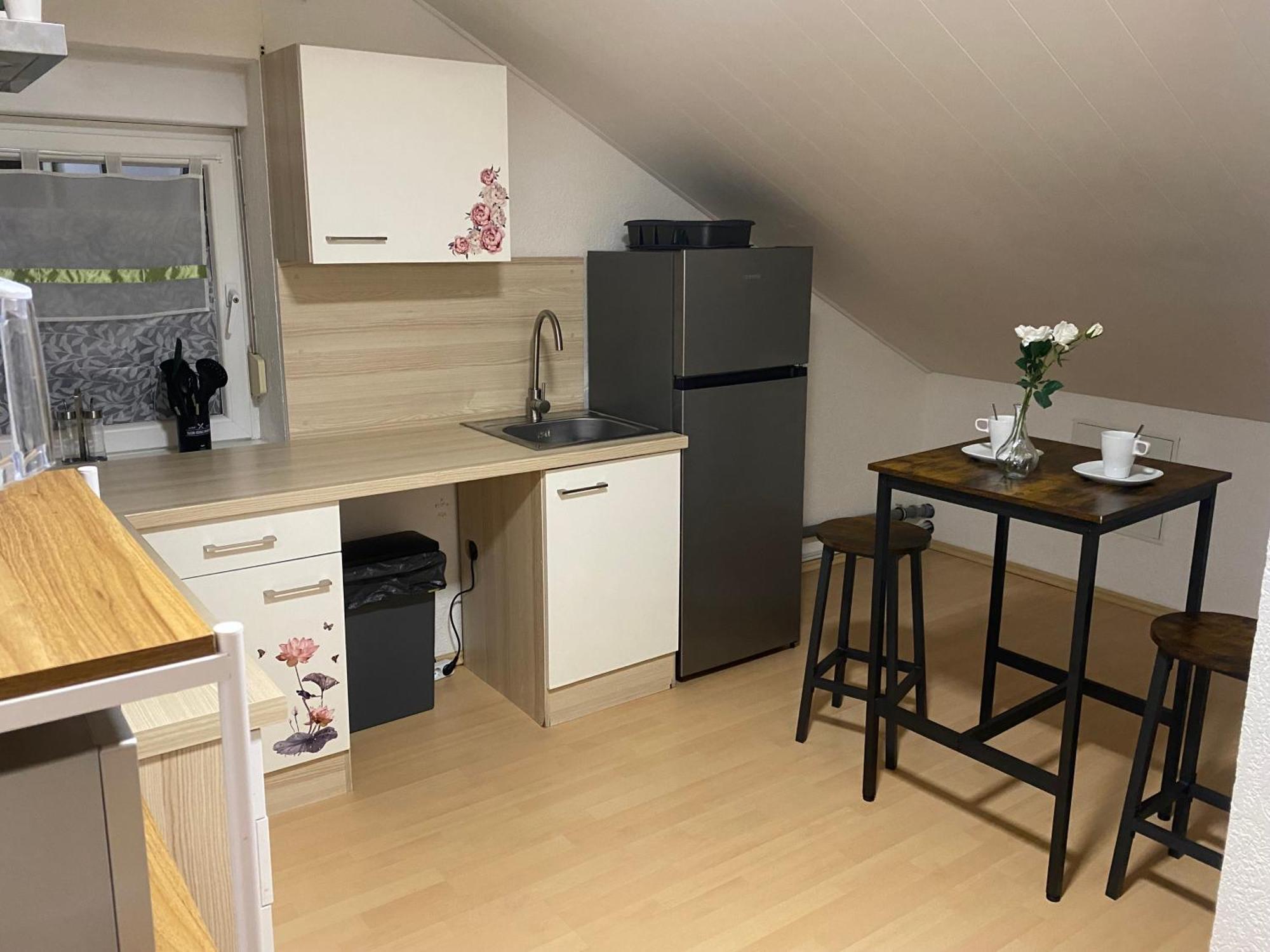 Deluxe Business Suite Mit Netflix Premium & Parkplatz, Zentral Zu Audi & Schwarz Gruppe With 2 Bedrooms バート・フリードリヒスハル エクステリア 写真